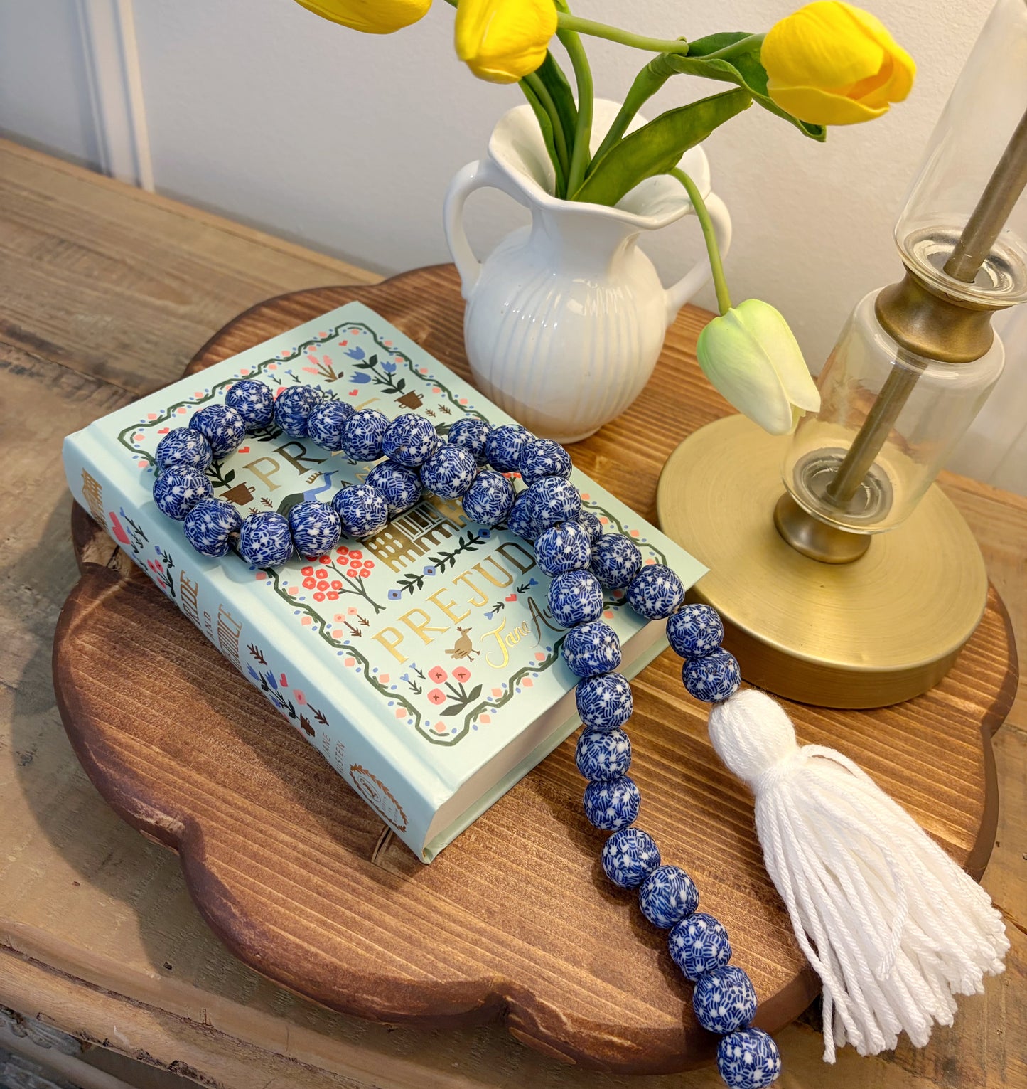 Handcrafted Ruffled Round Riser